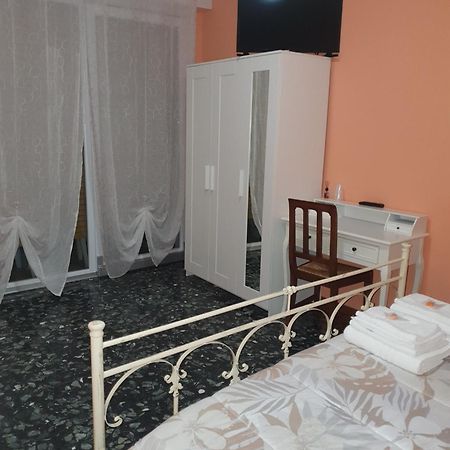Andrea Affittacamere E B&B Solignano Nuovo Exteriör bild