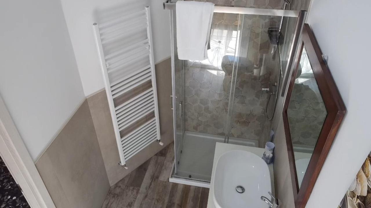 Andrea Affittacamere E B&B Solignano Nuovo Exteriör bild
