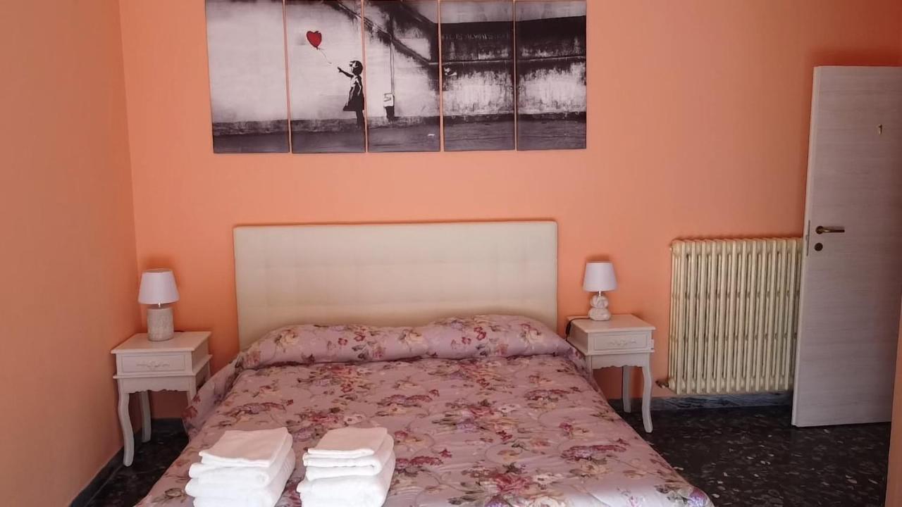 Andrea Affittacamere E B&B Solignano Nuovo Exteriör bild
