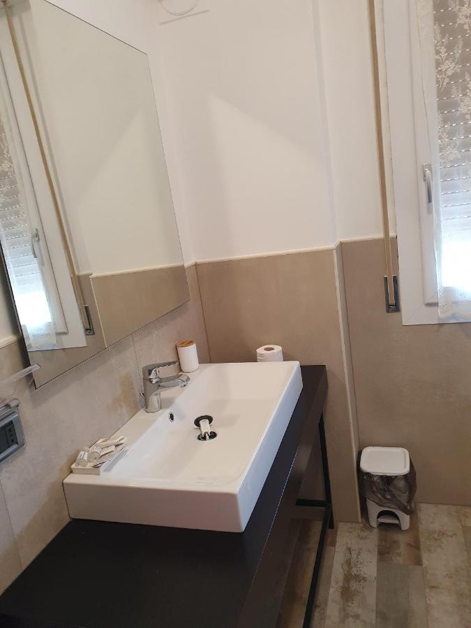 Andrea Affittacamere E B&B Solignano Nuovo Exteriör bild