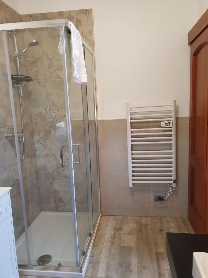 Andrea Affittacamere E B&B Solignano Nuovo Exteriör bild