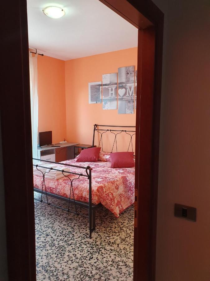 Andrea Affittacamere E B&B Solignano Nuovo Exteriör bild