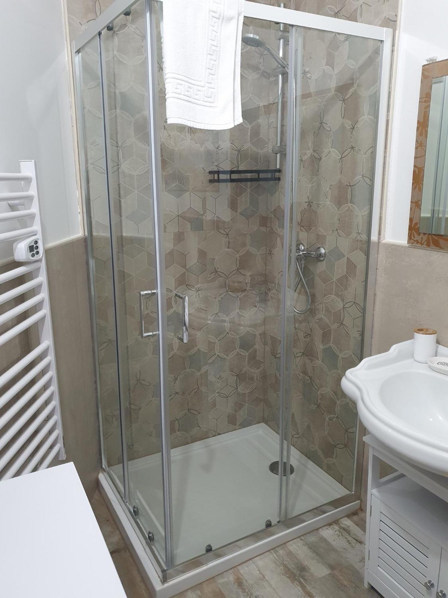 Andrea Affittacamere E B&B Solignano Nuovo Exteriör bild