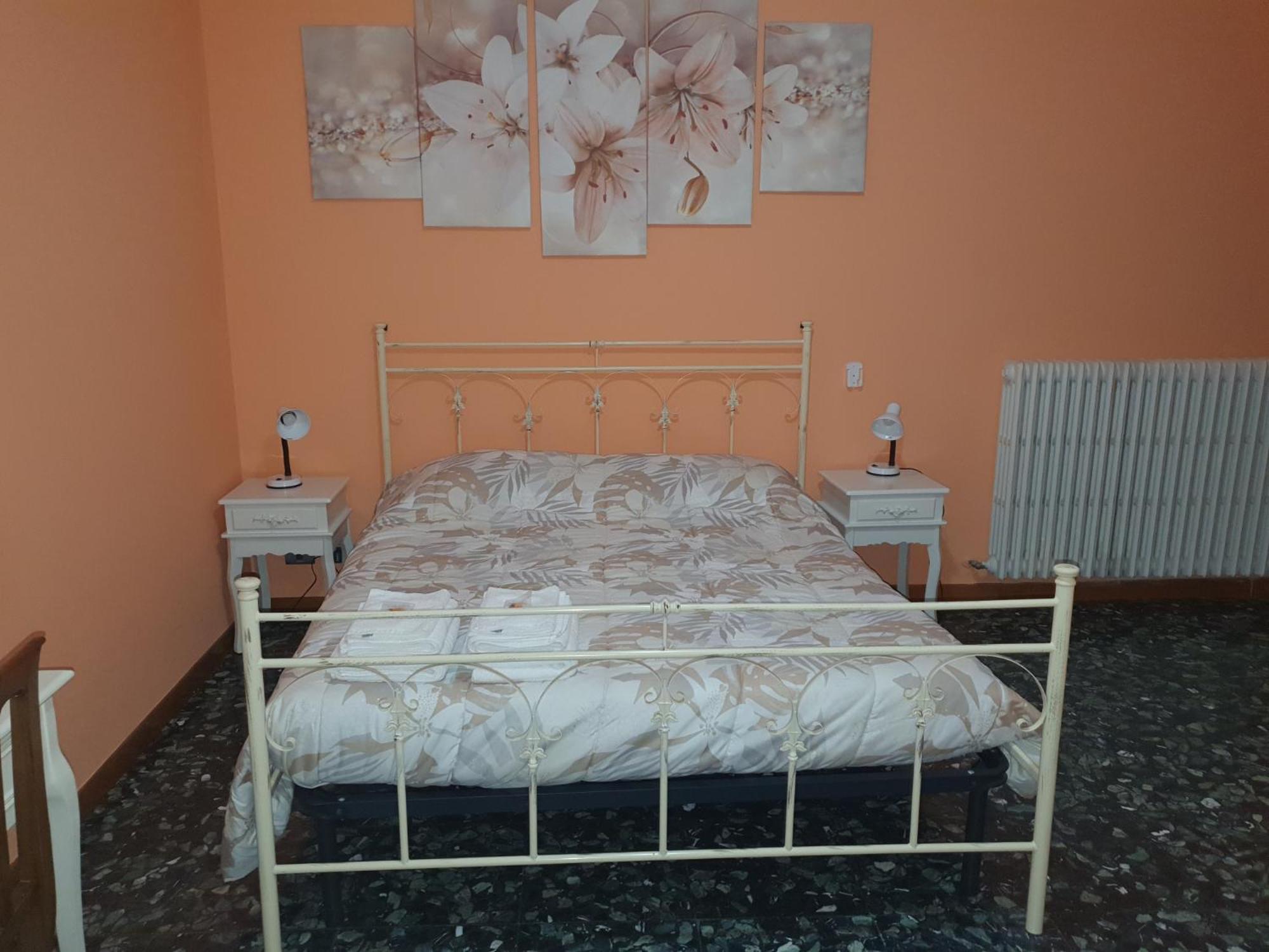 Andrea Affittacamere E B&B Solignano Nuovo Exteriör bild